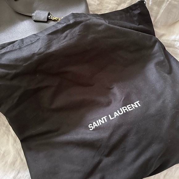 Saint Laurent (YSL) East-West Shopping Bag Tote in Smooth Leather Grey Asphalt - Picture 10 of 11
